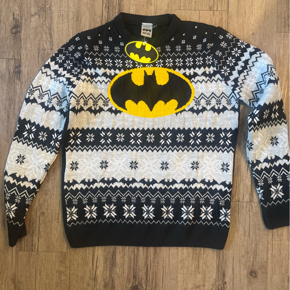 Unisex NWT BATMAN Christmas Sweater black/white/yellow. Size: Medium